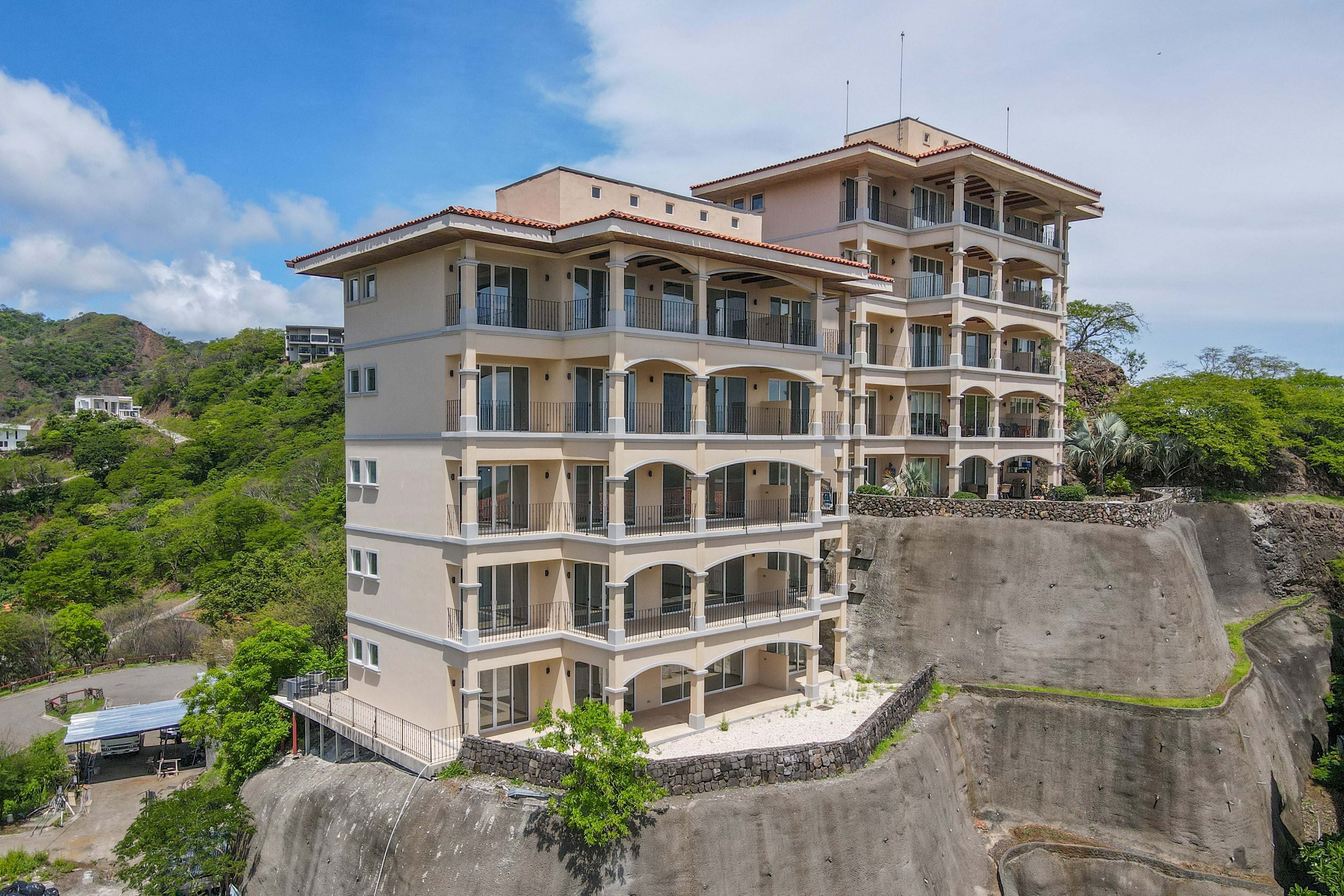 Segovia F201 Papagayo Real Estate